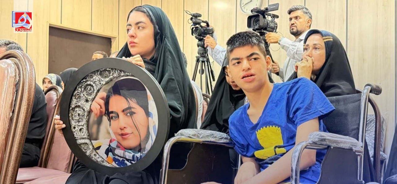 برادر معلول الهه در دادگاه قاتل خواهرش+ عکس | حضور خانواده الهه حسین نژاد در دادگاه