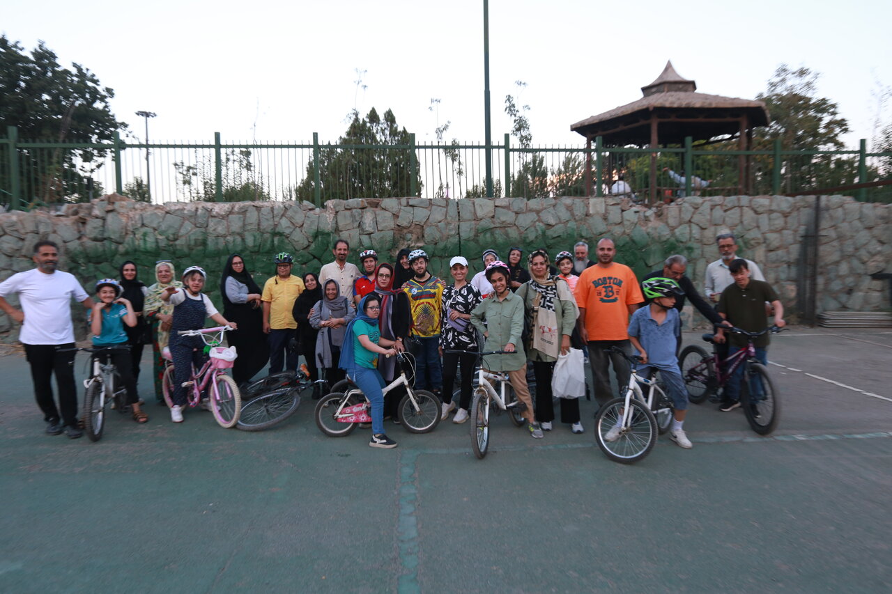 دوچرخه سواری معلولان