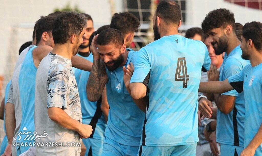 استقلالی‌ها برای ورود ستاره تیمشان تونل زدند | عکس