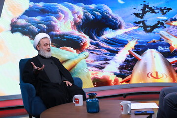 حجت الاسلام پناهیان: هیچ سالی مثل محرم امسال برای امام حسین(ع) عزاداری نخواهید کرد | ویدئو