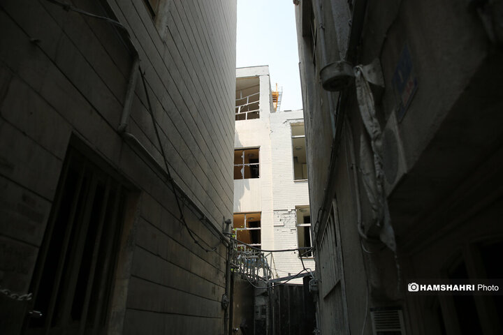 بازدید اعضای کمسیون عمران مجلس شورای اسلامی از خانه های تخریب شده جنگ 12 روزه