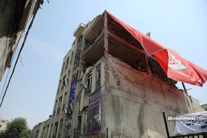 بازدید اعضای کمسیون عمران مجلس شورای اسلامی از خانه های تخریب شده جنگ 12 روزه