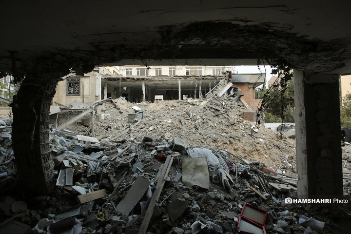 بازدید اعضای کمسیون عمران مجلس شورای اسلامی از خانه های تخریب شده جنگ 12 روزه