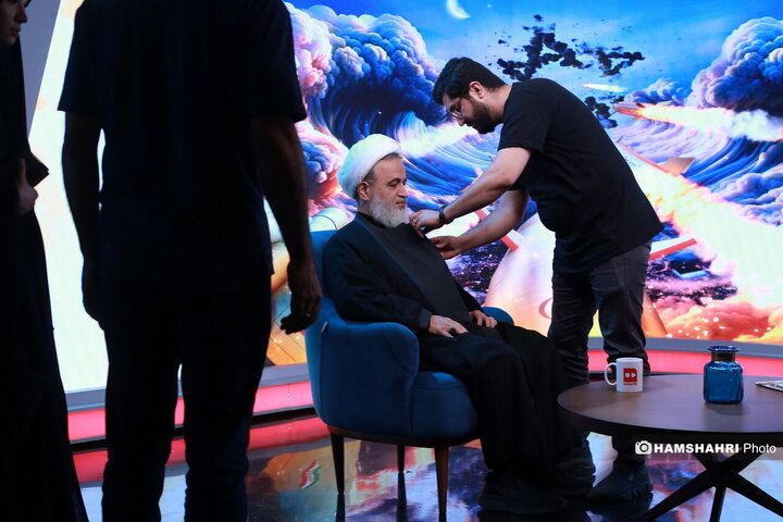 سرتیتر با حجت الاسلام پناهیان