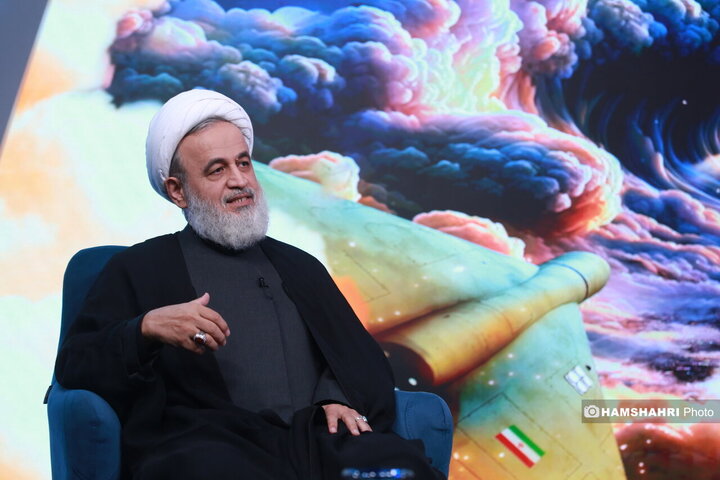 سرتیتر با حجت الاسلام پناهیان