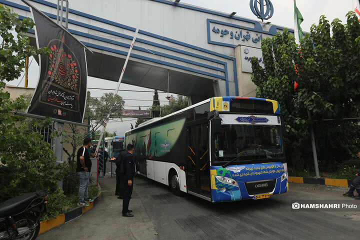 آیین بدرقه خادمان اعزامی شرکت واحد اتوبوسرانی تهران به عراق برای خدمات رسانی در اربعین