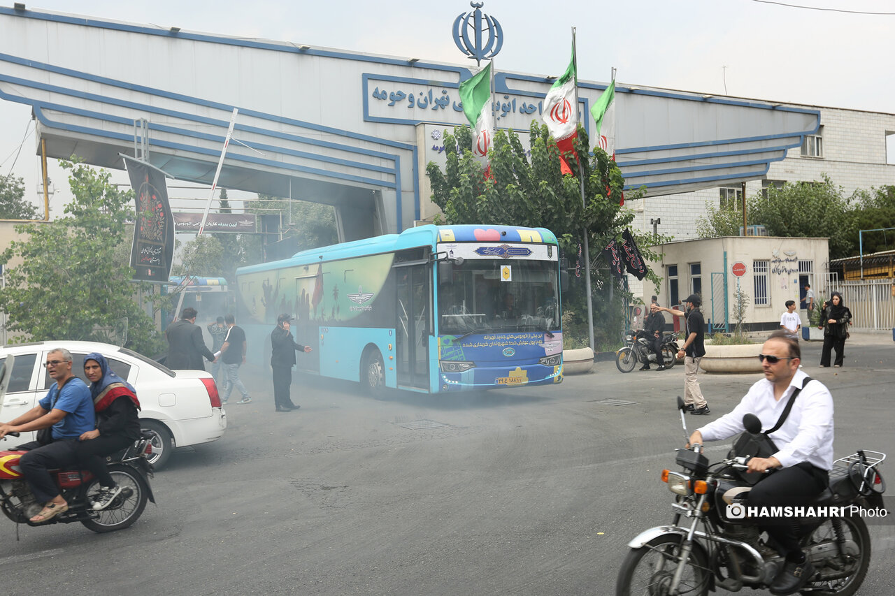 کاروان به راه افتاد...