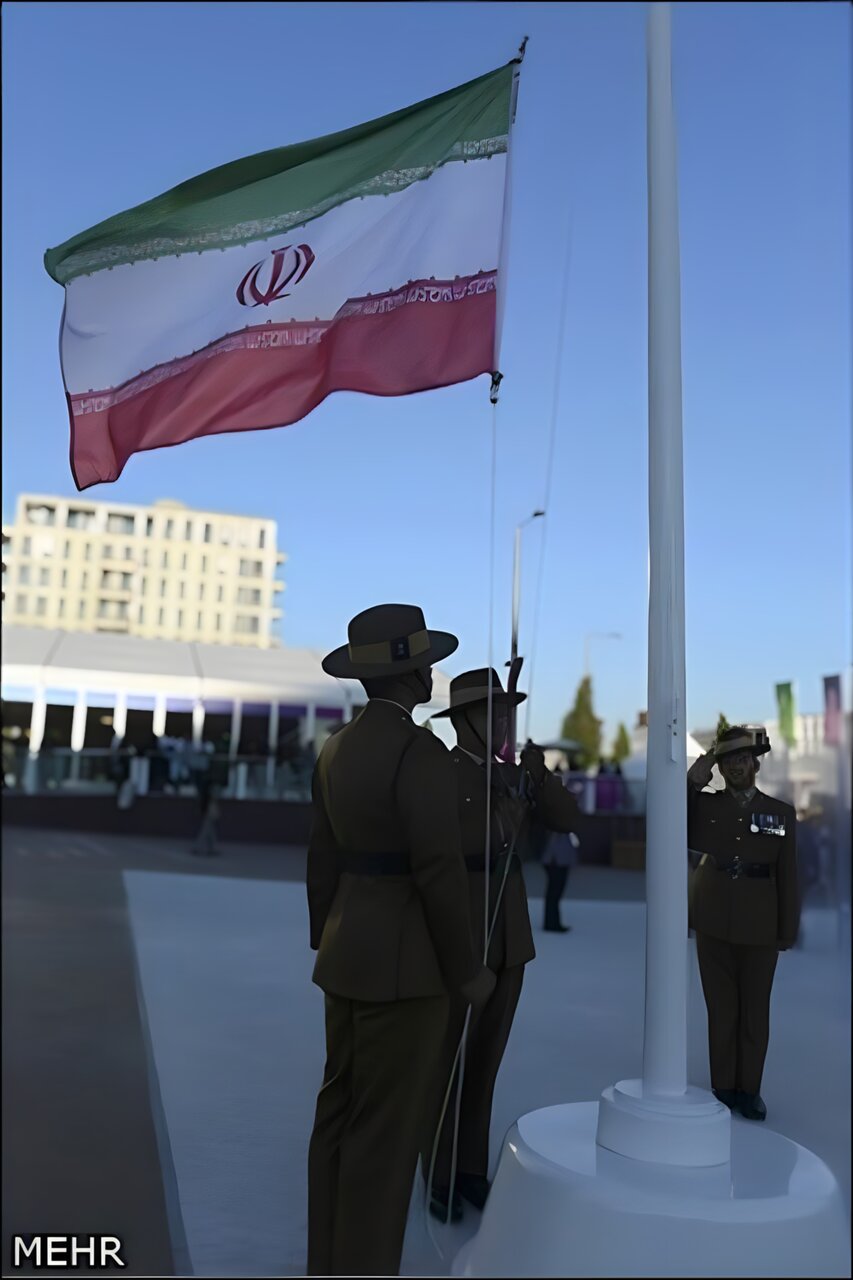 پرچمت ما را کفن