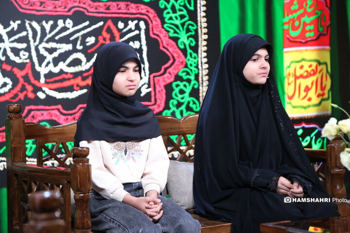 پرواز پروانه ها از بلوک ۱۲