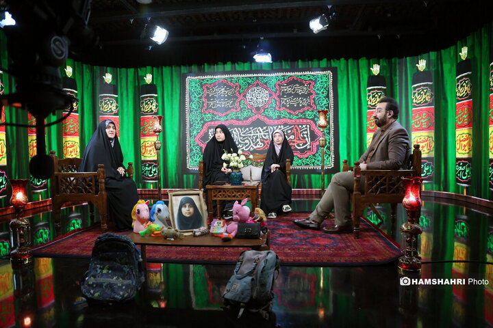 پرواز پروانه ها از بلوک ۱۲