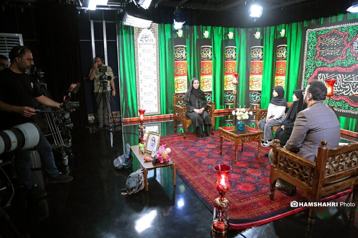 پرواز پروانه ها از بلوک ۱۲