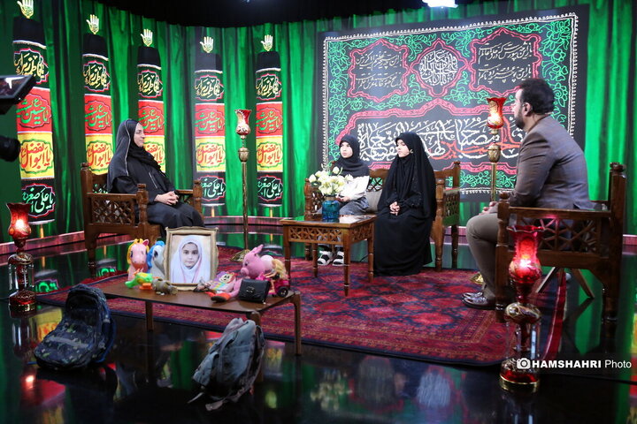 پرواز پروانه ها از بلوک ۱۲