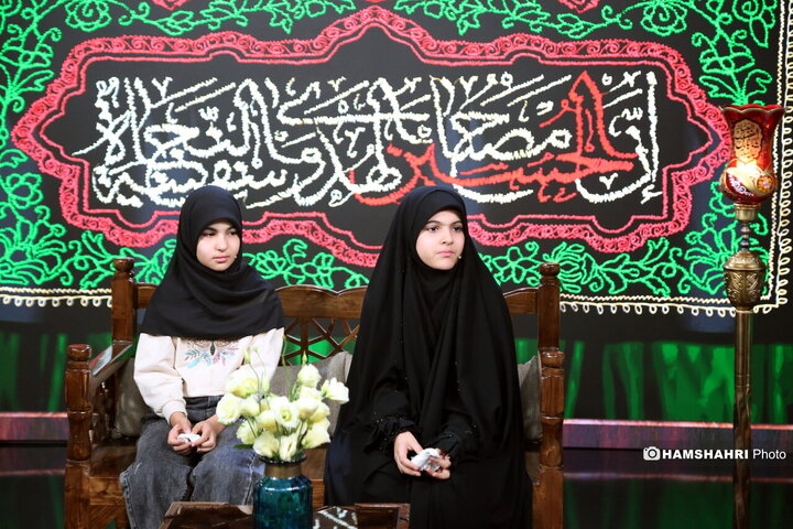 پرواز پروانه ها از بلوک ۱۲