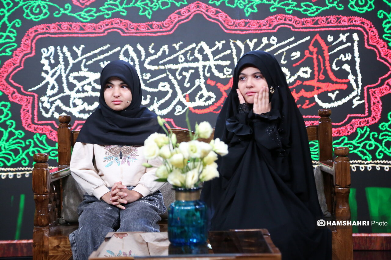 پرواز پروانه ها از بلوک ۱۲