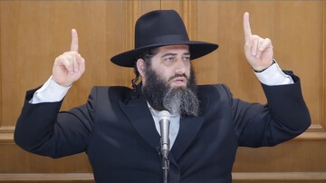 این خاخام صهیونیست مرزهای بی‌رحمی را جا به جا کرد ! | ببینید