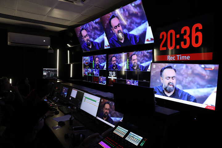 گفتگو با کارگر وراننده بیل مکانیکی شهرداری