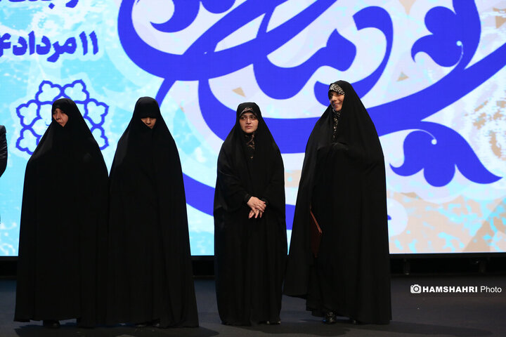 آیین تقدیر از خدمتگزاران بهشت