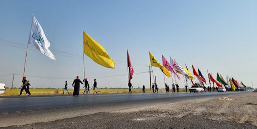 ماجرای خنجر کشیدن جوان عرب‌ برای آیت‌الله مکارم شیرازی