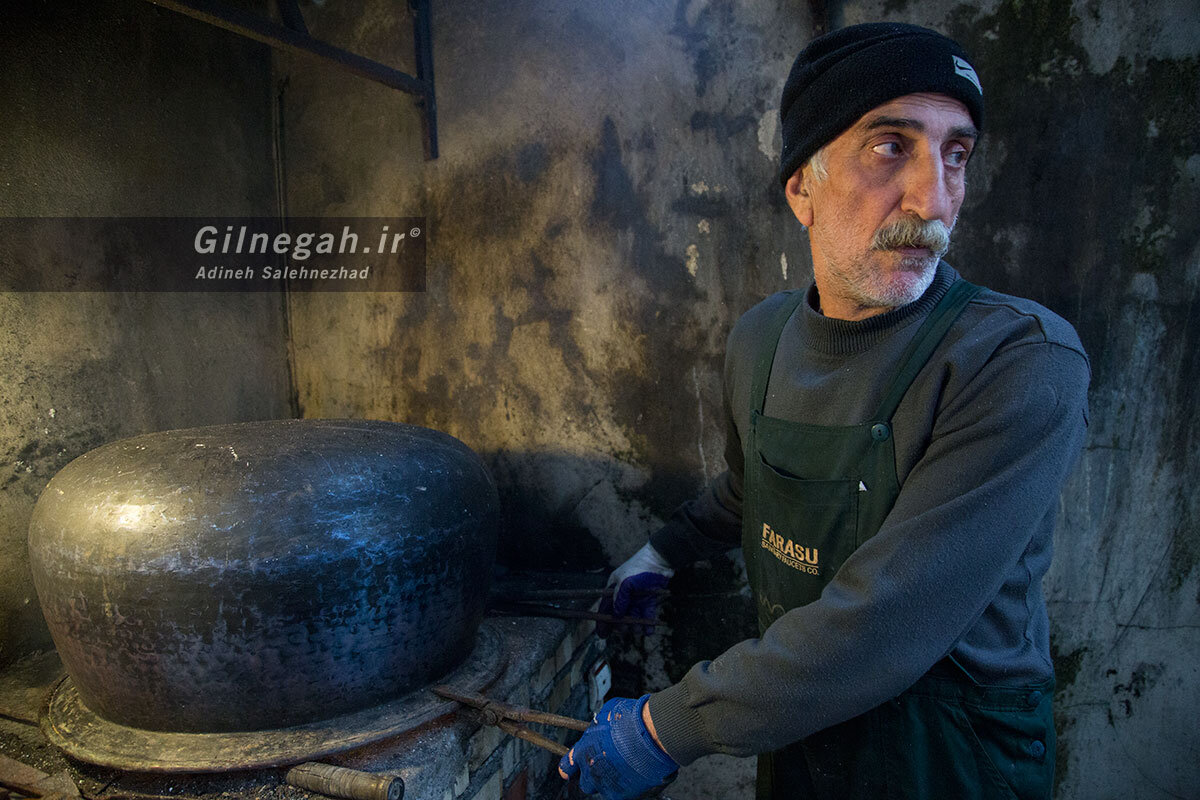 کدخدای «تاسیان» تنها بازمانده مسگری در گیلان است