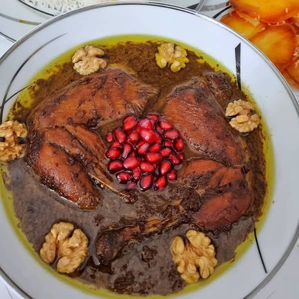 طرز تهیه فسنجان مجلسی با مرغ به روش رستورانی