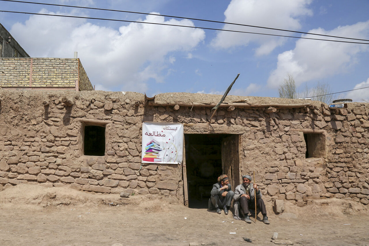 گردشگری کتاب درسی می شود | وزارتخانه به دنبال اجرای طرح نظام جامع آموزش گردشگری