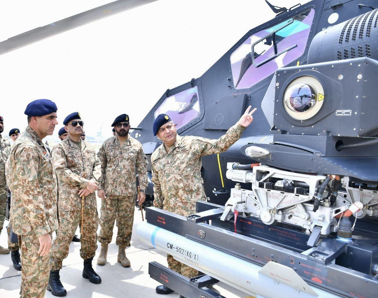 تجهیز ارتش پاکستان به بالگردهای تهاجمی Z-۱۰ME چین | تصاویر