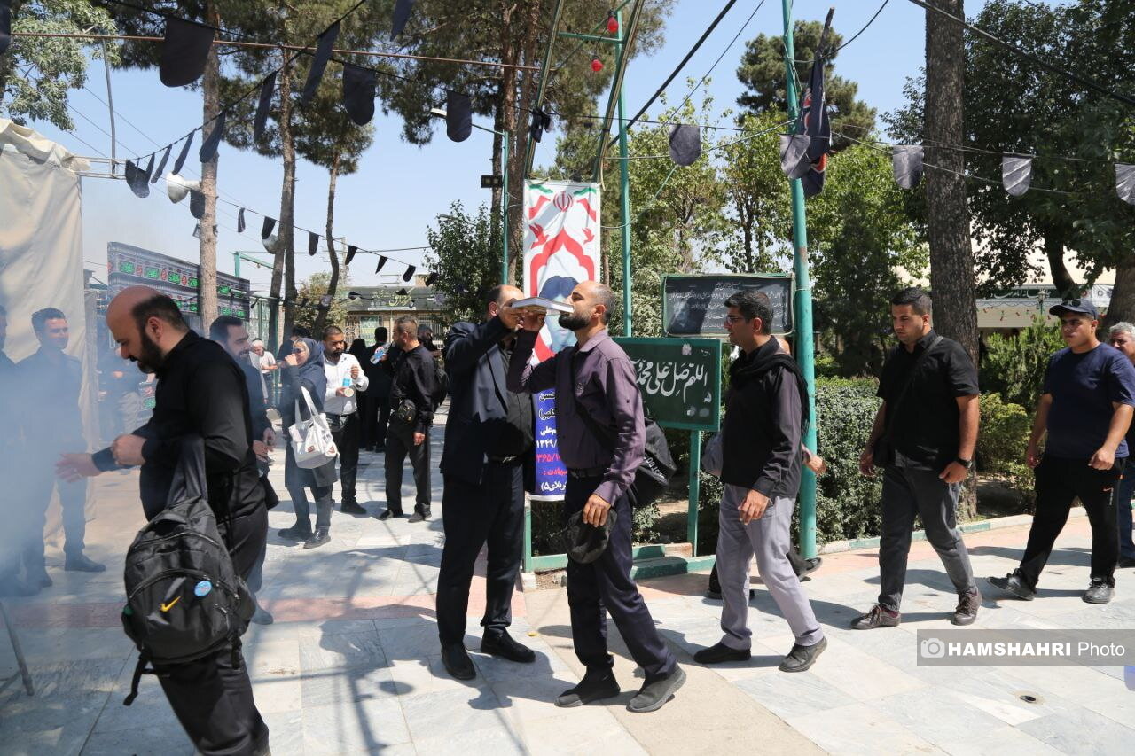 اولین گروه خادمان داوطلب اربعین روانه کربلا شدند