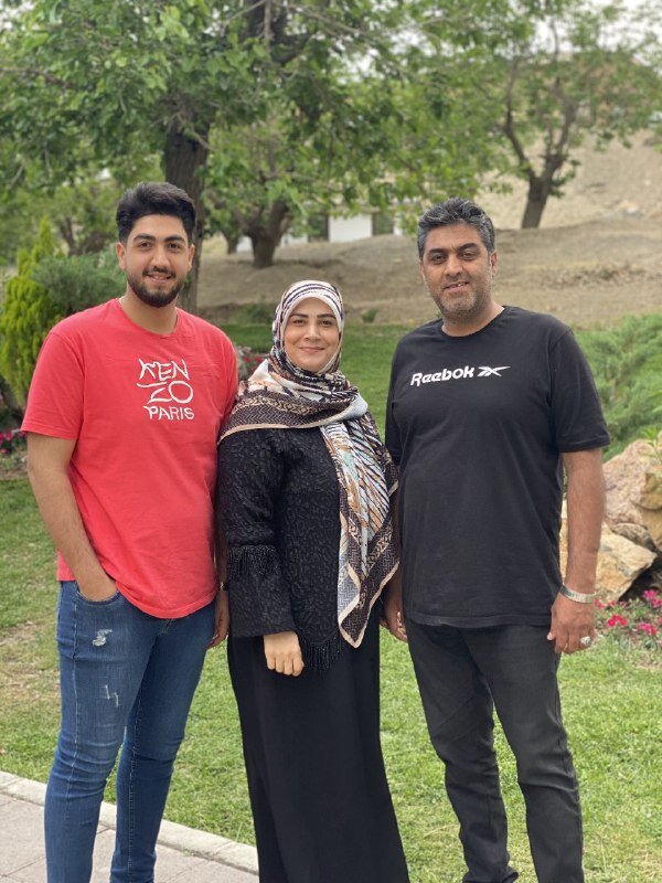 راز سیب های سرخ روی مزار شهید