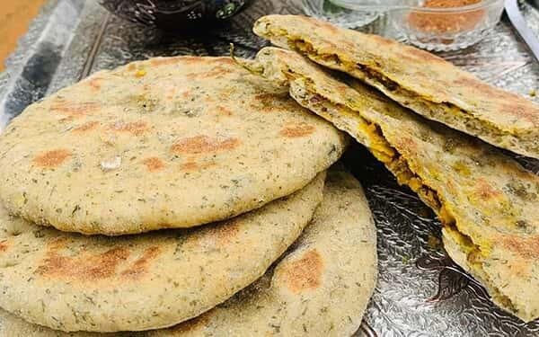 با حبوبات در خانه نان بپزید! | طرز تهیه ۴ مدل نان پروتئینی با حبوبات