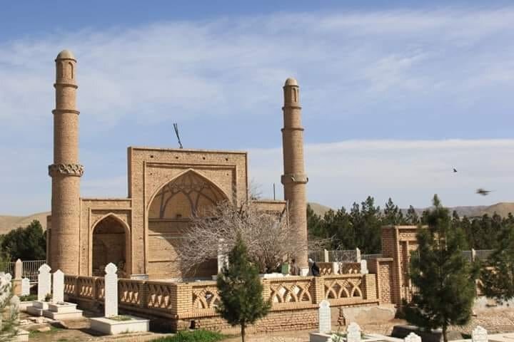 روایتی از شاعران پارسی‌گو که در خاک همسایه آرمیده‌اند| فاتحان قند پارسی