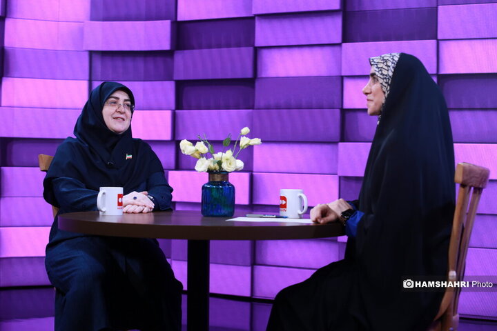 حضور سخنگوی دولت در موسسه همشهری