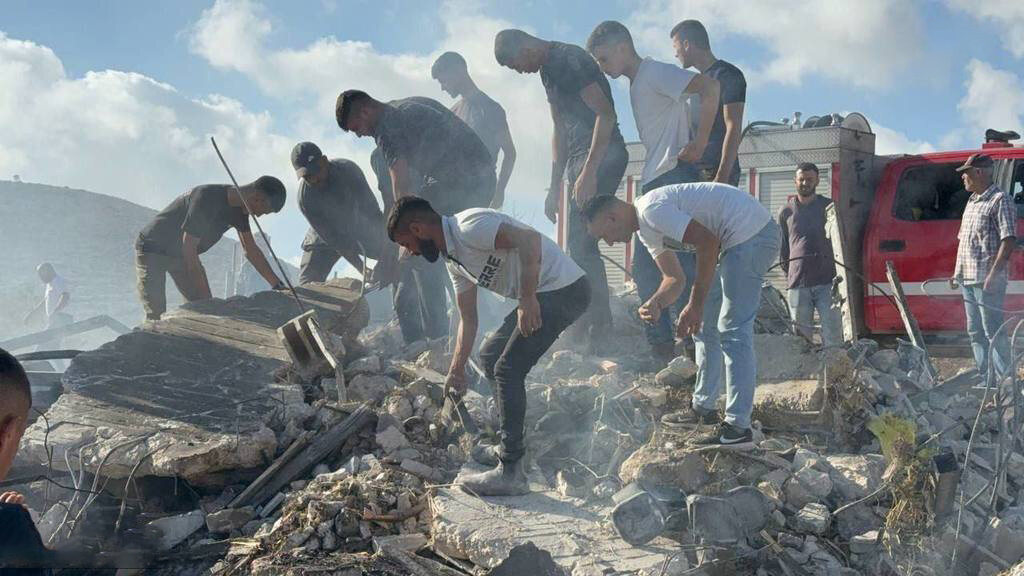 اسرائیل به انبار کشاورزی فلسطینی ها هم رحم نکرد | تصاویر