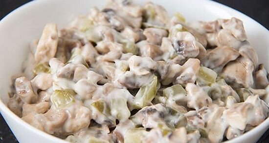 طرز تهیه ۲ نوع سالاد قارچ با سس مخصوص