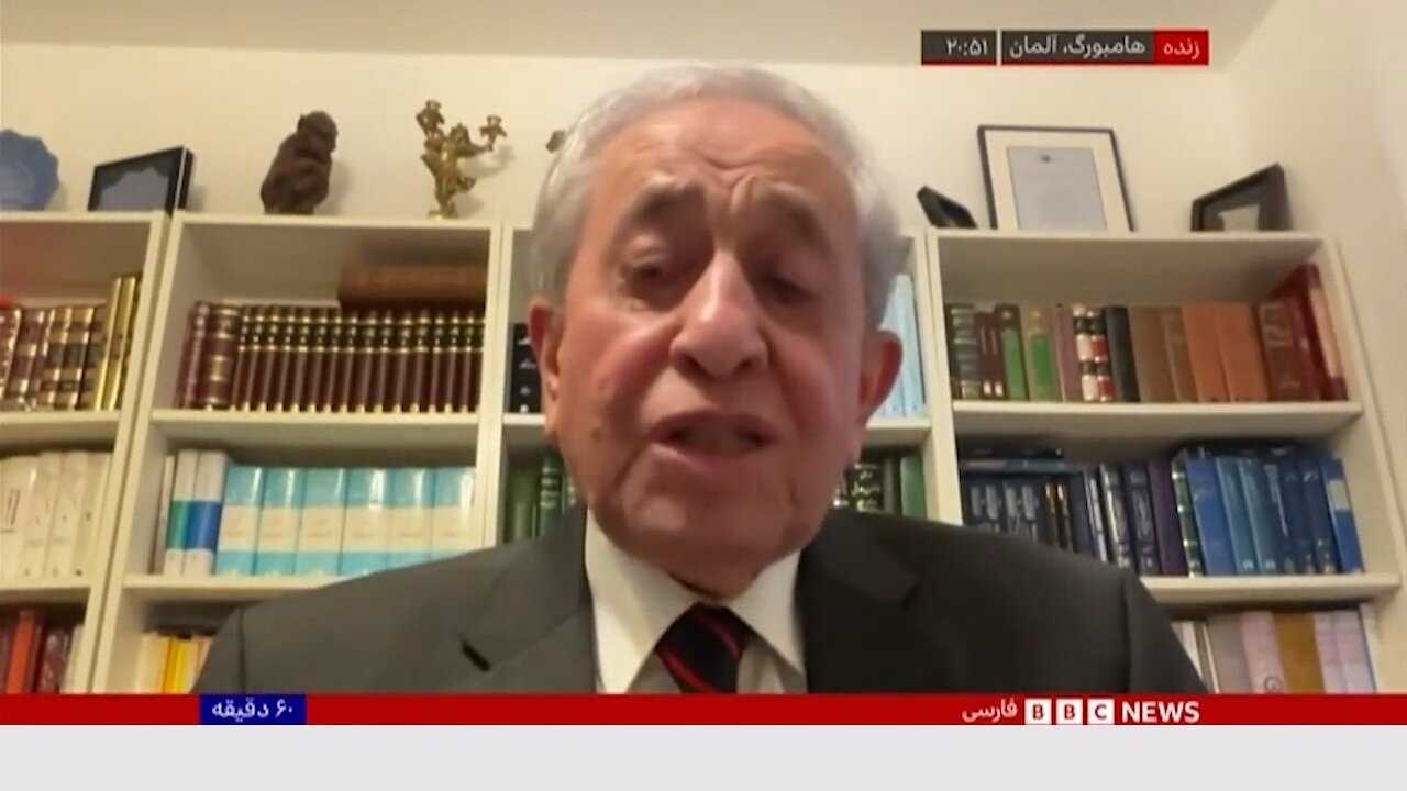 انتخاب پهلوی به عنوان رهبر یک کشور ۸۵ میلیونی شبیه به یک کمدی می‌ماند 