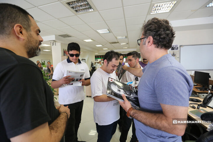 بازدید کودکان اتیسم از تحریریه همشهری بمناسبت روز خبرنگار