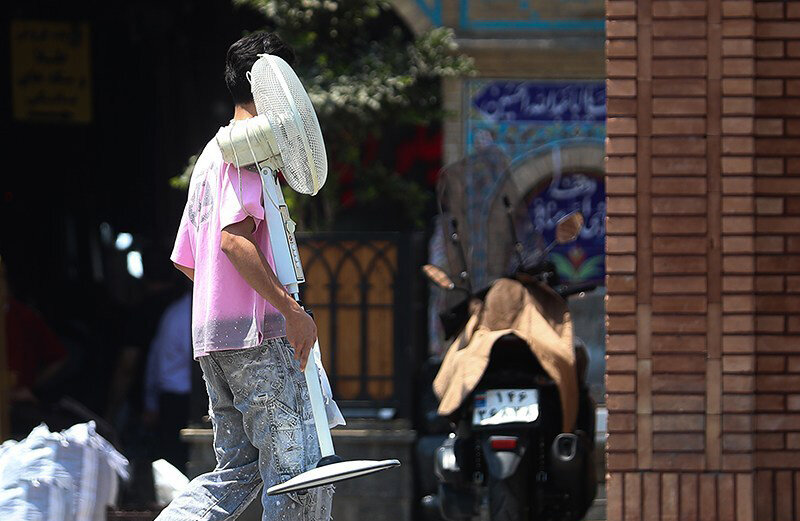 گزارش تصویری از بازار پایتخت در روز گرم و تعطیل