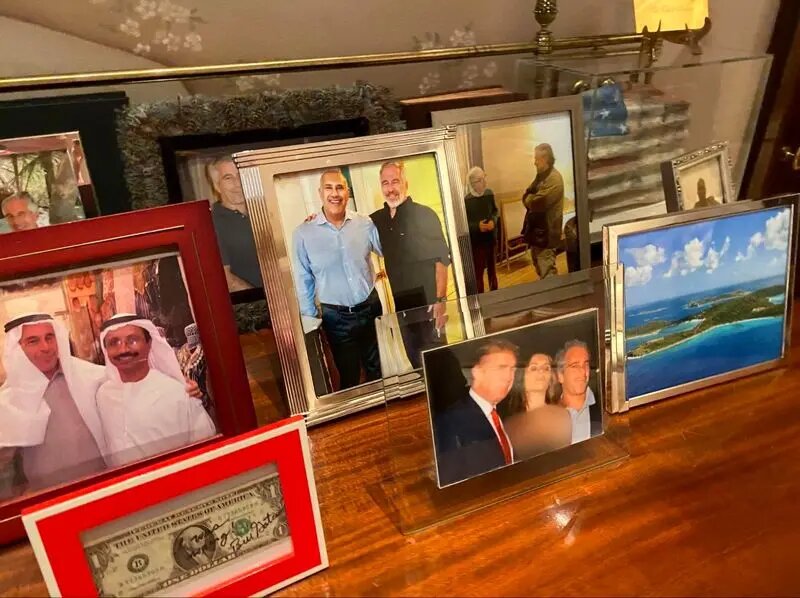 این عکس بن سلمان خشم افکار عمومی را برانگیخت؛ ببینید | طوفان انتقادها علیه ولیعهد؛ حالا میفهمید چرا حاکمان عرب مقابل نتانیاهو و موساد زانو میزنند؟