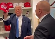 تور یادگاری علی اف در کاخ سفید! ؛ ببینید |‌ ویترین کلاه‌های ترامپ