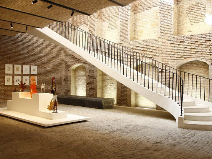 سیاحت در قدیمی‌ترین خیابان پایتخت