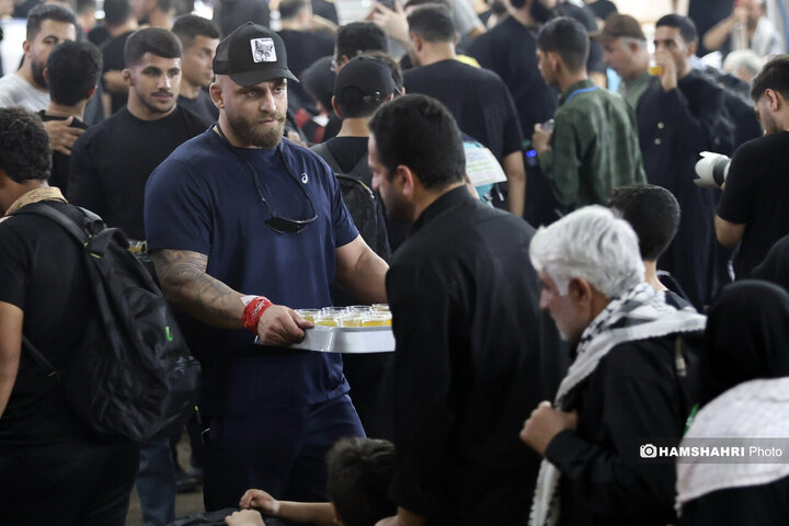 حضور ورزشکاران و قهرمانان ملی در پیاده روی اربعین حسینی