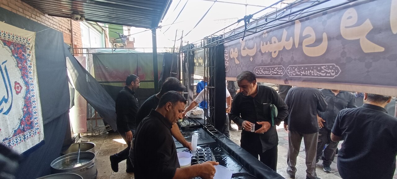 مأموریت؛ خدمت به زوار امام حسین(ع)