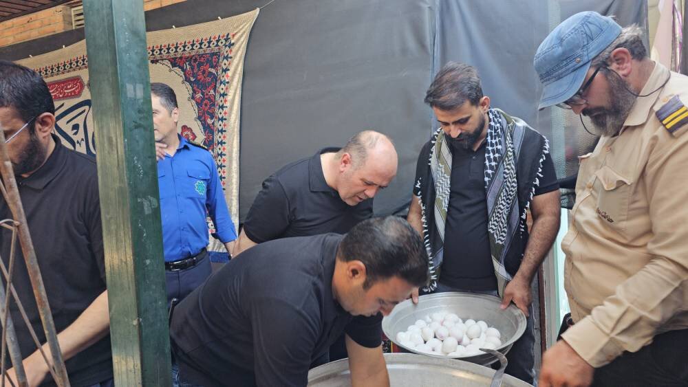 موکب خادمین در اداره گذرنامه