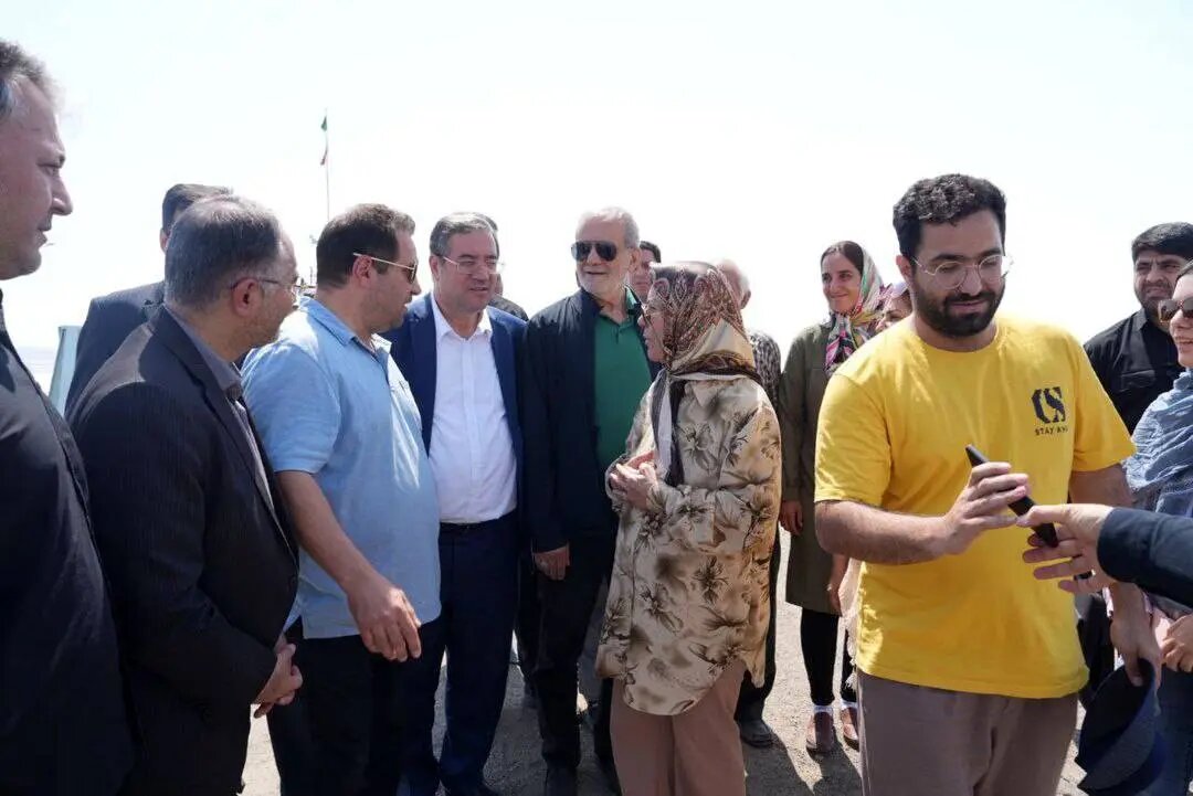 پزشکیان از دریاچه ارومیه بازدید کرد | تصاویر