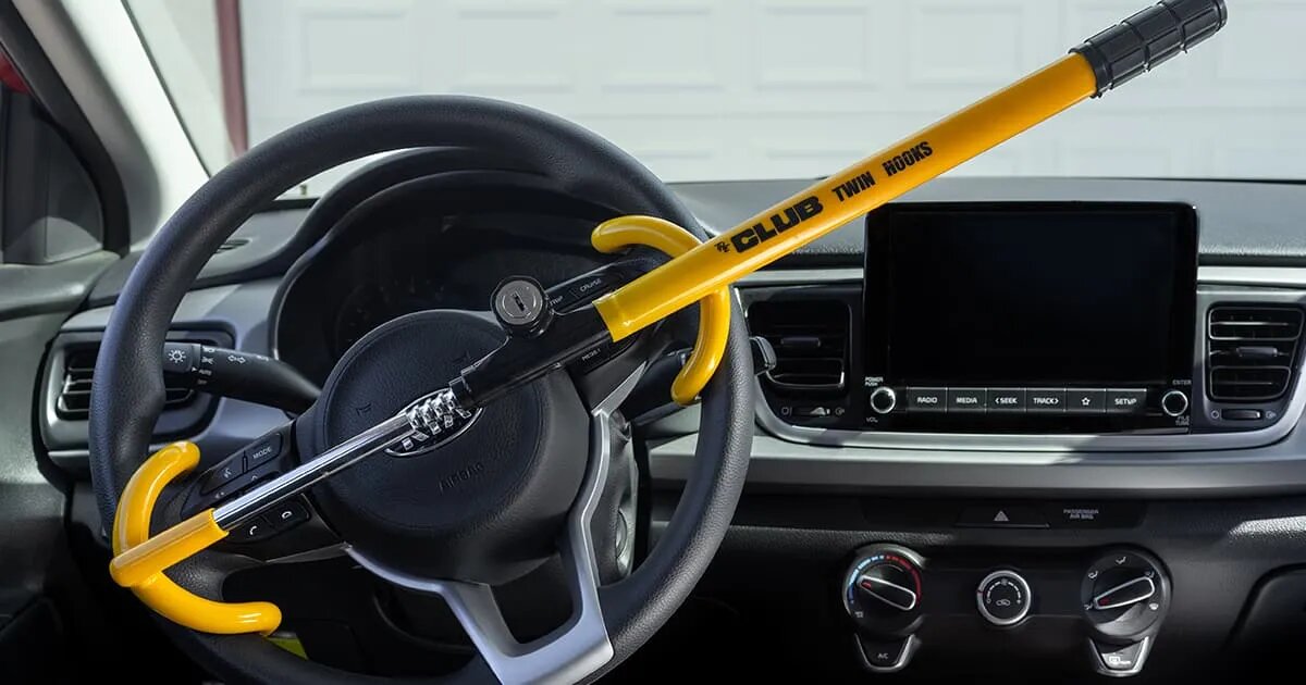 چگونه سارقان خودرو را قبل از سرقت تشخیص دهیم؟ | بهترین اقدامات برای جلوگیری از سرقت خودرو