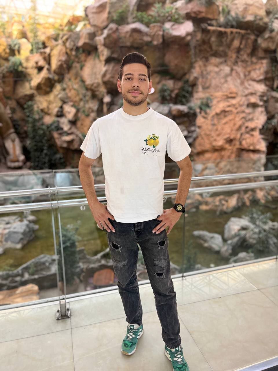 سیزدهمین سرباز شهید اوین را بشناسید | آخرین عکسها در حرم امام رضا و کوچه شهدا ۱۳