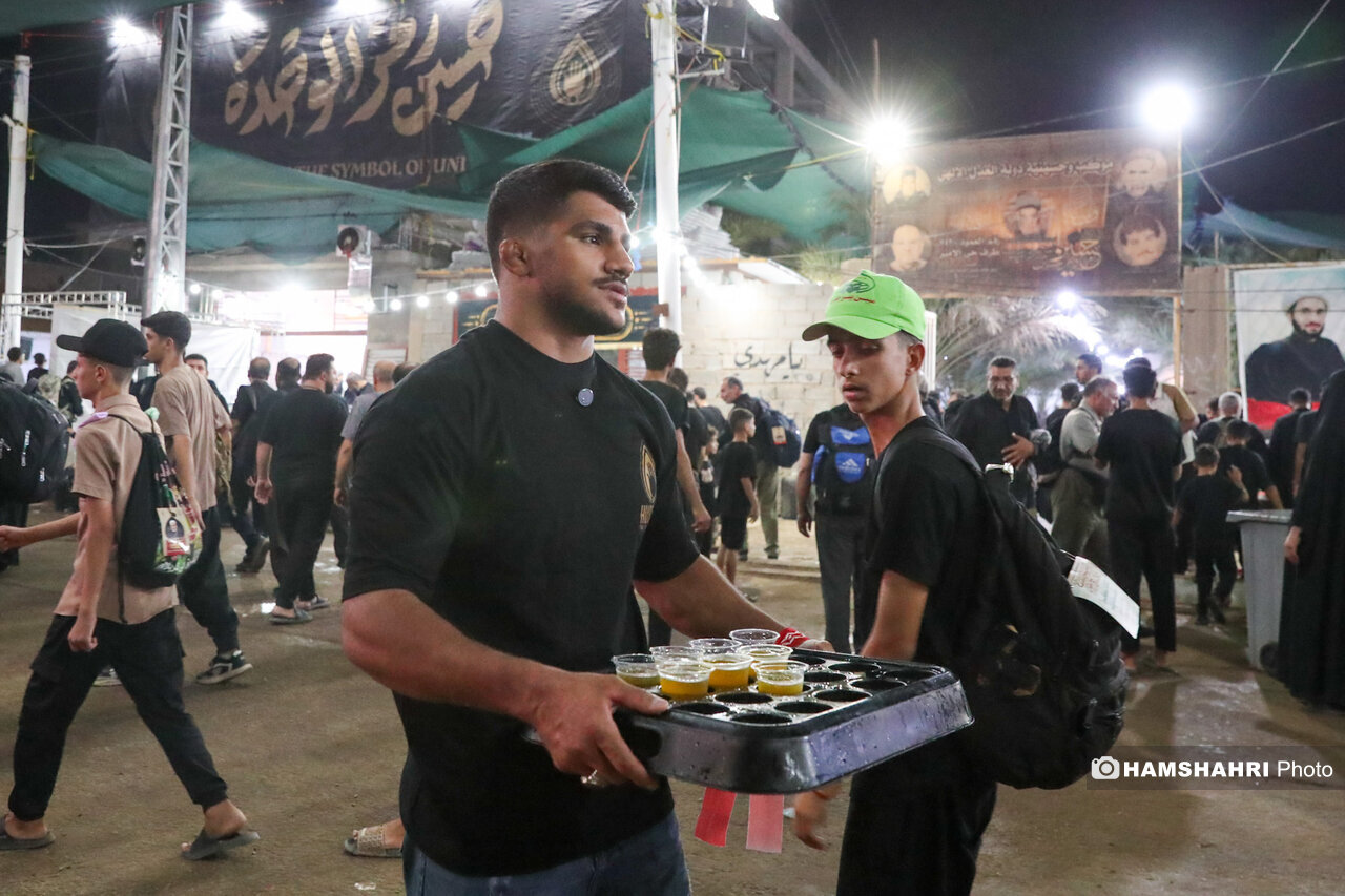 حضور متفاوت چهرههای نامدار ورزشی در مسیر پیادهروی اربعین