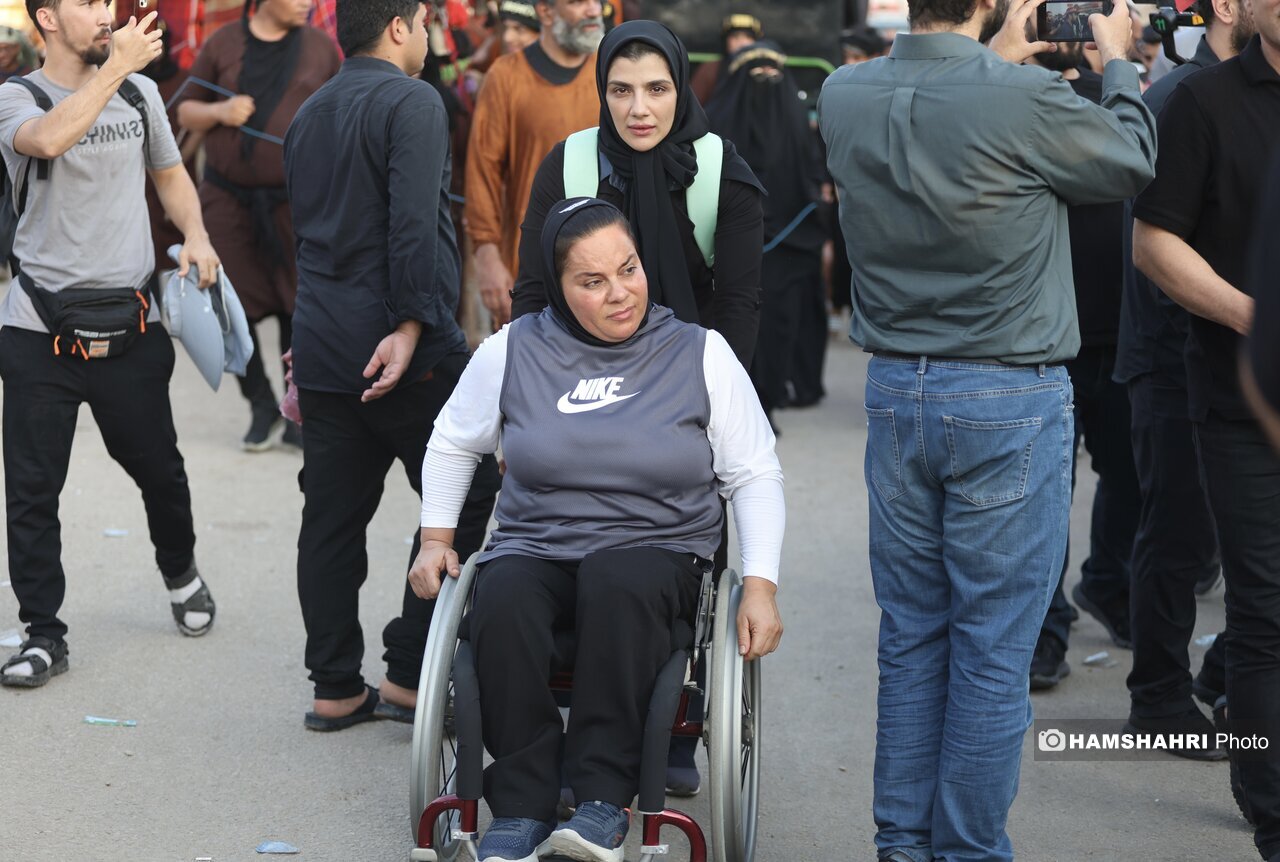 حضور متفاوت چهرههای نامدار ورزشی در مسیر پیادهروی اربعین