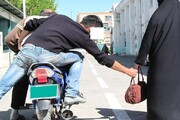لحظه ربودن گوشی‌ در شمال تهران + ویدئو