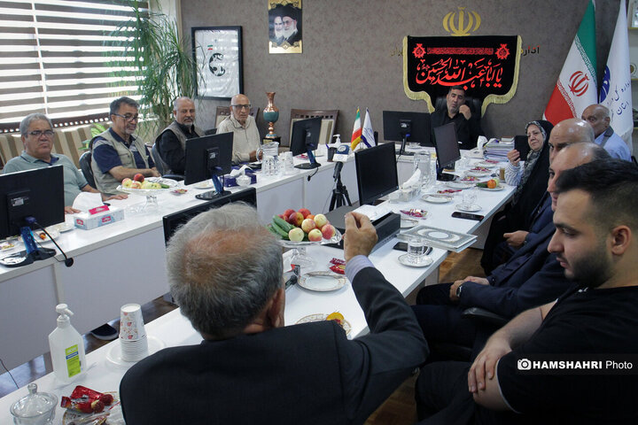 مراسم تجلیل از قدیمی ترین عکاسان ورزشی