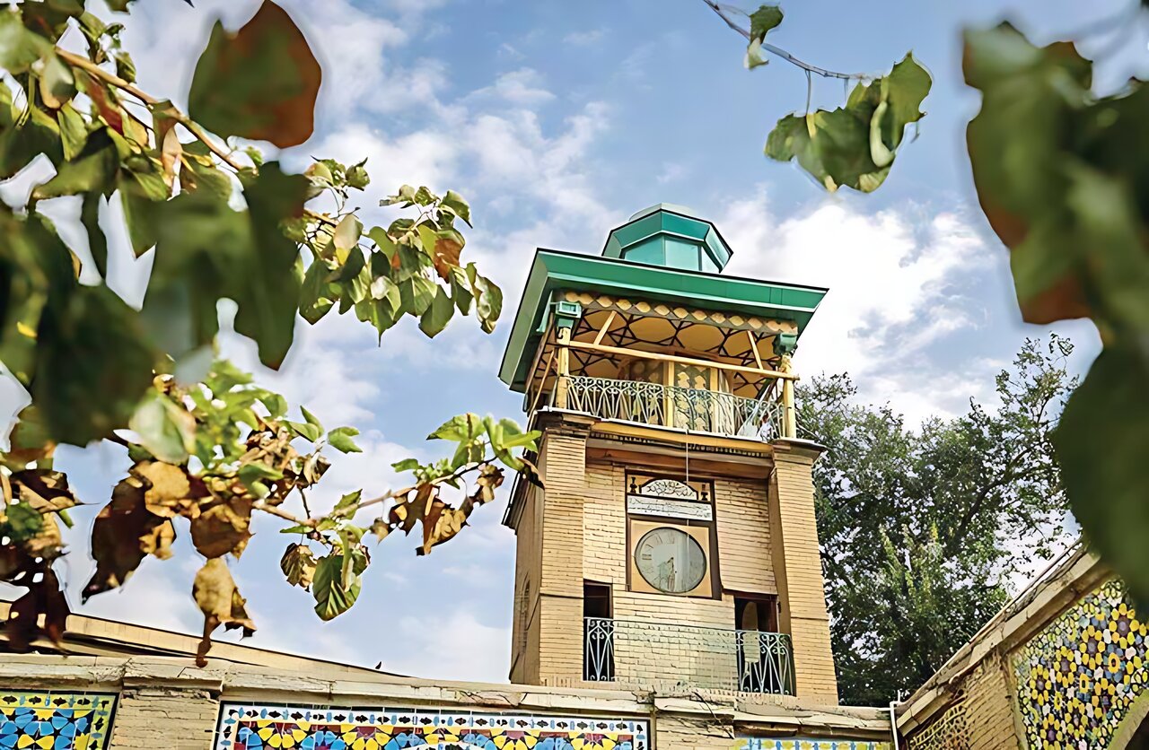 زیارت و سیاحت در قلب تهران
